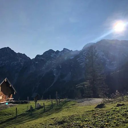 Firstpeak 木屋